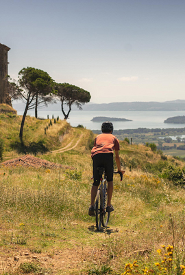 tour in bici elettrica sul lago con Great Stays